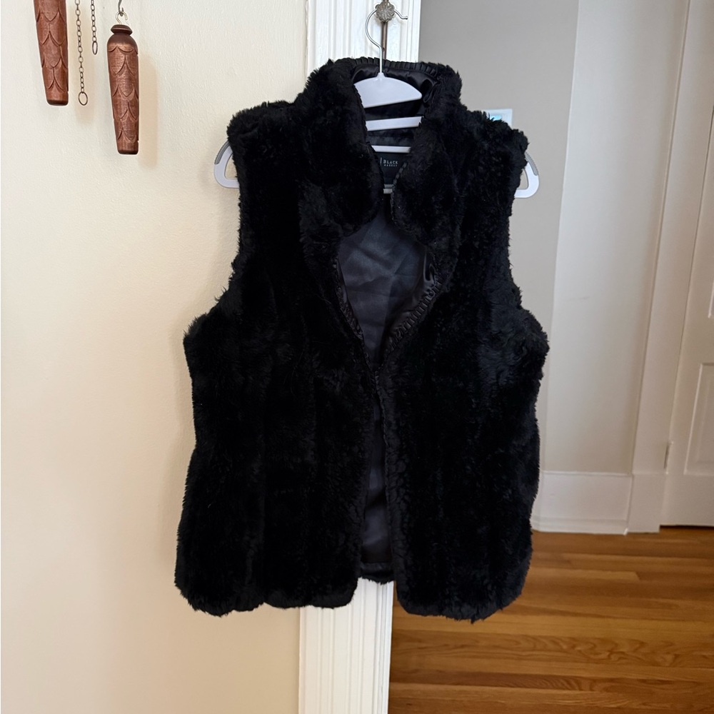 White House Black Market Faux Fur Black Vest Large